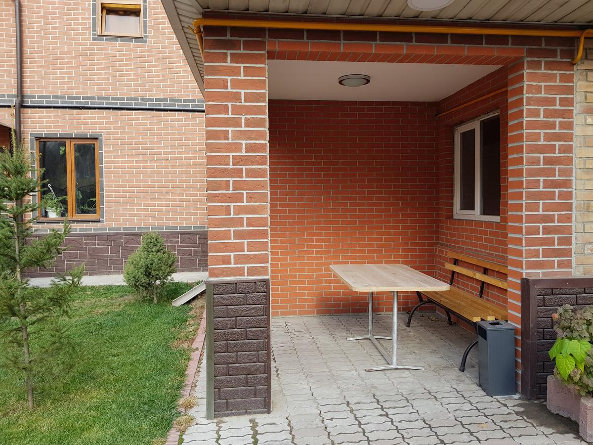 Mini Hotel Leila Almatý Exterior foto